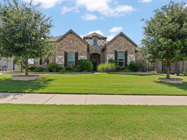 1944 Silver Falls Drive, Burleson, TX 76028