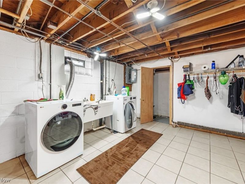 67 Valencia Drive, Cuyahoga Falls, OH 44223 Photo 18