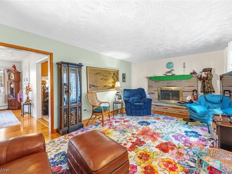 67 Valencia Drive, Cuyahoga Falls, OH 44223 Photo 2