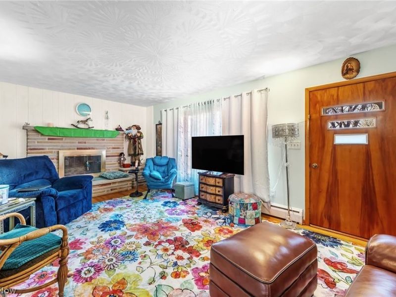 67 Valencia Drive, Cuyahoga Falls, OH 44223 Photo 4