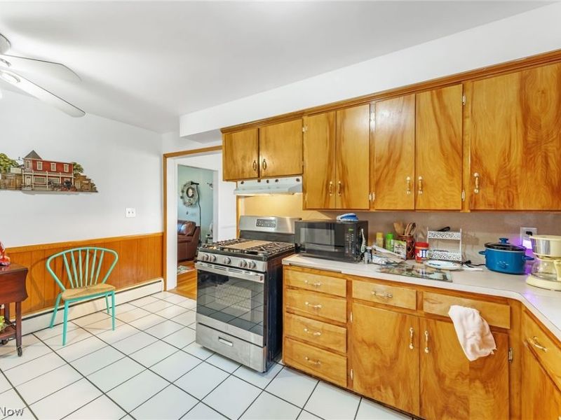 67 Valencia Drive, Cuyahoga Falls, OH 44223 Photo 8