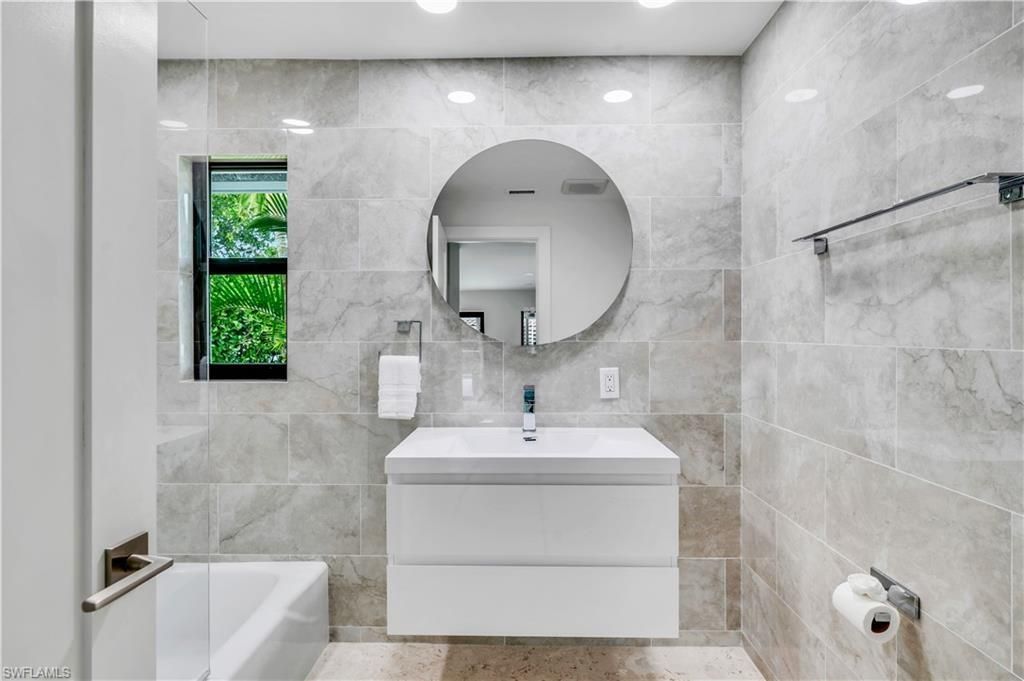 3777 Fountainhead Ln, Naples, FL 34103 Photo