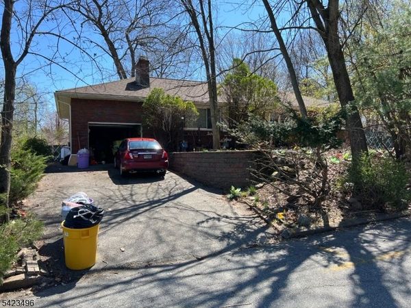 194 Lincoln Ave, Little Falls, NJ 07424