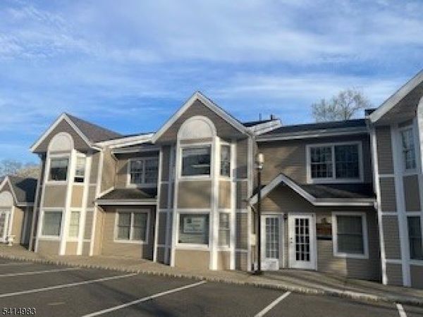 5 Mountain Blvd, Warren, NJ 07059