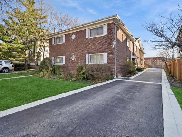 319 S Vine Avenue , Unit A, Park Ridge, IL 60068