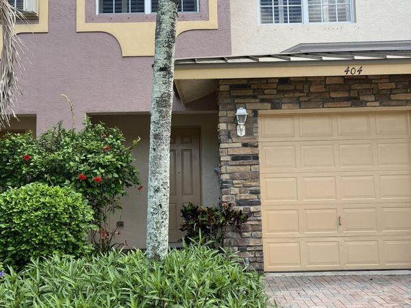 404 SE Bloxham Way, Stuart, FL 34997