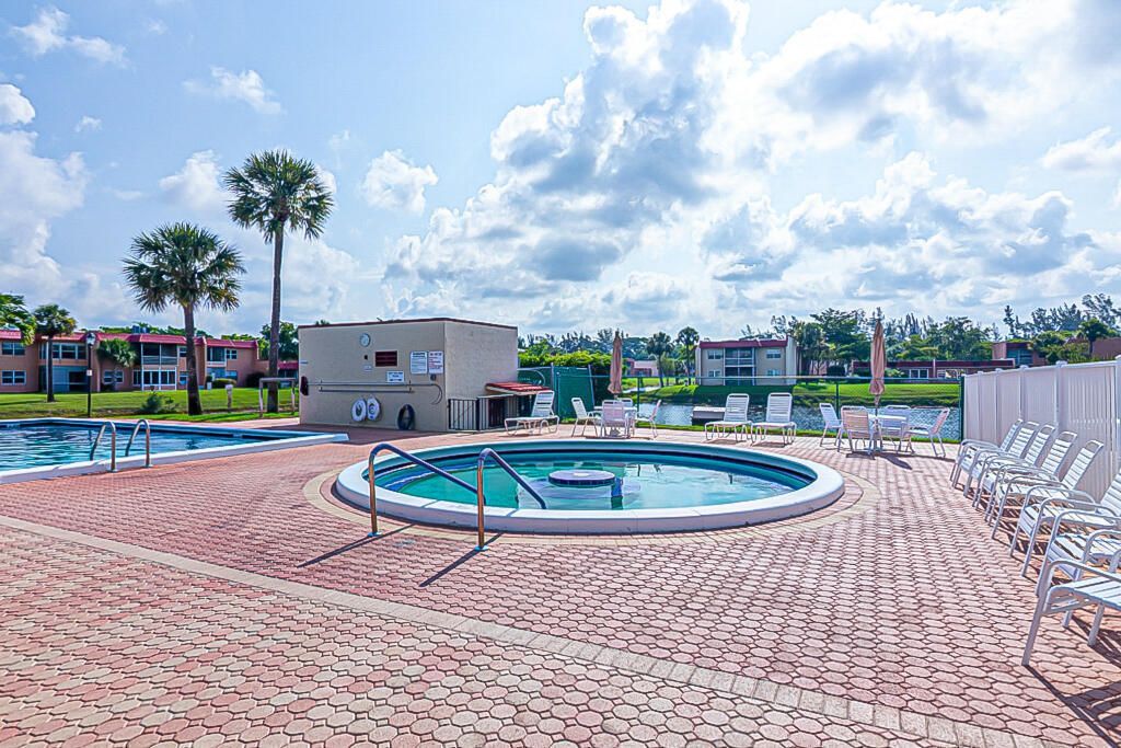 176 Lake Carol Drive, West Palm Beach, FL 33411 Photo