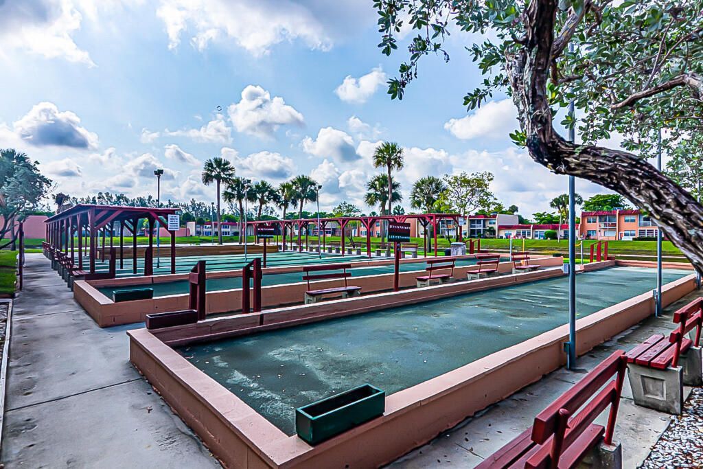 176 Lake Carol Drive, West Palm Beach, FL 33411 Photo