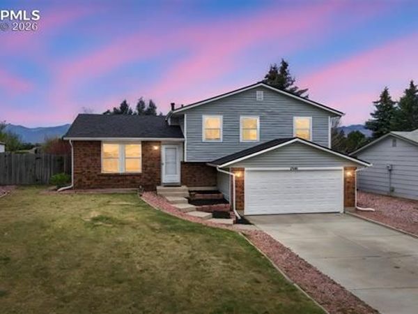 6550 Snowbird Drive, Colorado Springs, CO 80918