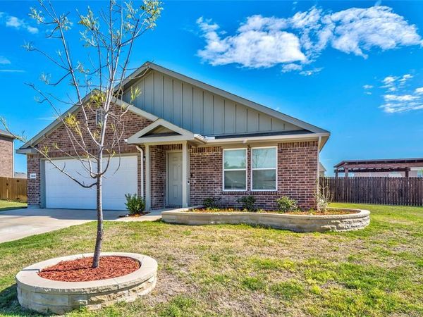 3640 Chestnut Oak Drive, Dallas, TX 75253