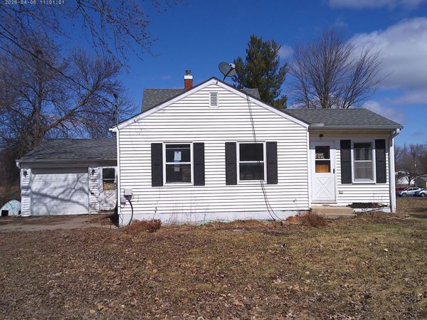 905 Golf Avenue SW, Pine City, MN 55063