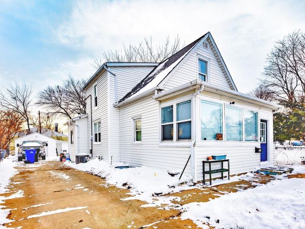 366 Topping Street , Saint Paul, MN 55117