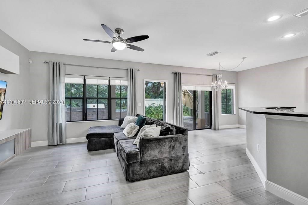 4749 N Grand Cypress Cir N, Coconut Creek, FL 33073 Photo