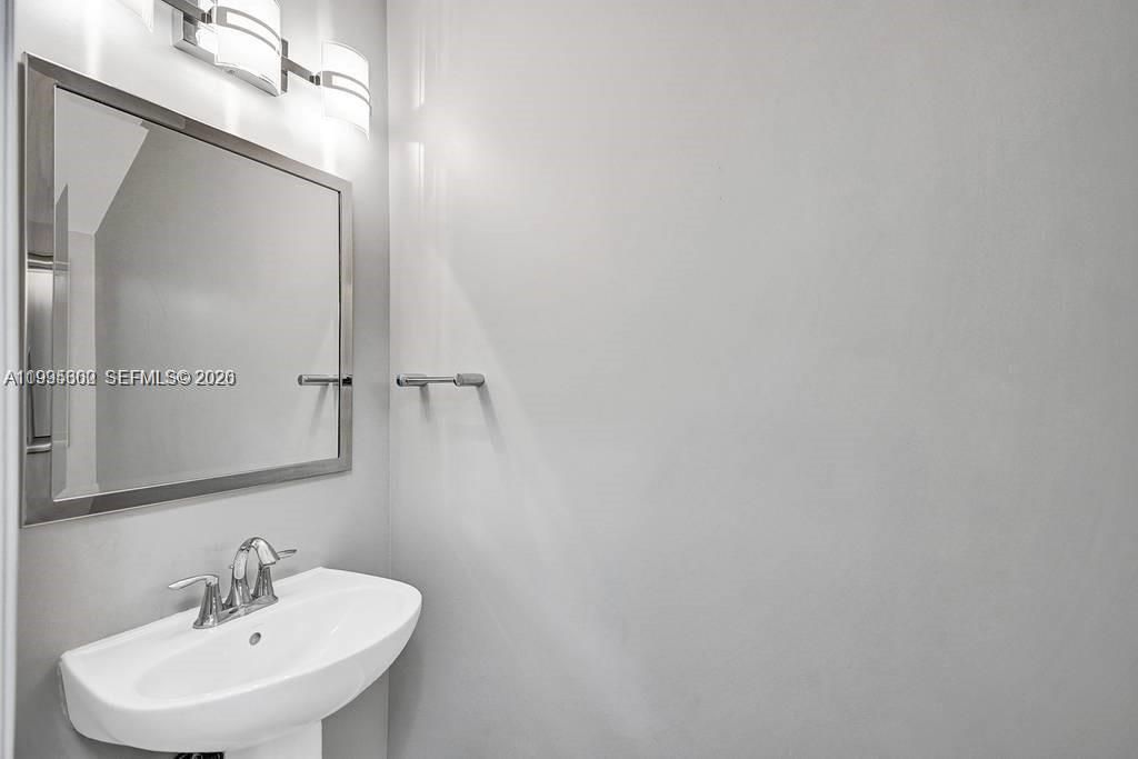 4749 N Grand Cypress Cir N, Coconut Creek, FL 33073 Photo