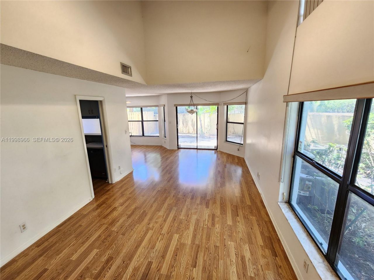 200 SW 95th Ter, Unit 200, Pembroke Pines, FL 33025 Photo