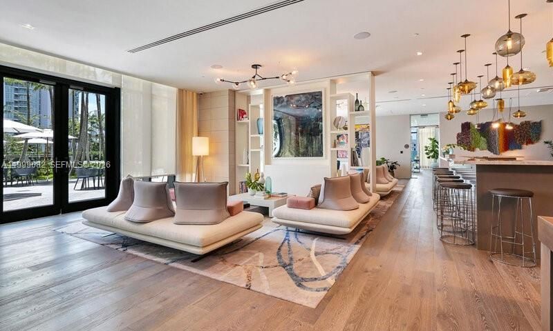 650 NE 32nd St, Unit 2406, Miami, FL 33137 Photo