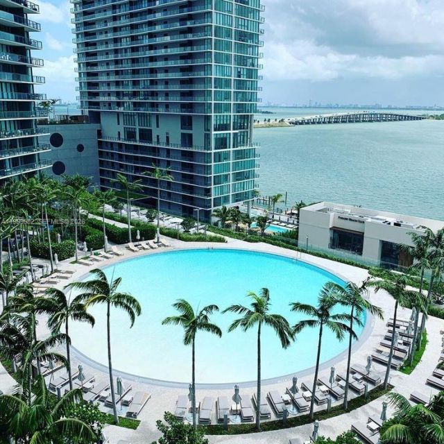 650 NE 32nd St, Unit 2406, Miami, FL 33137 Photo