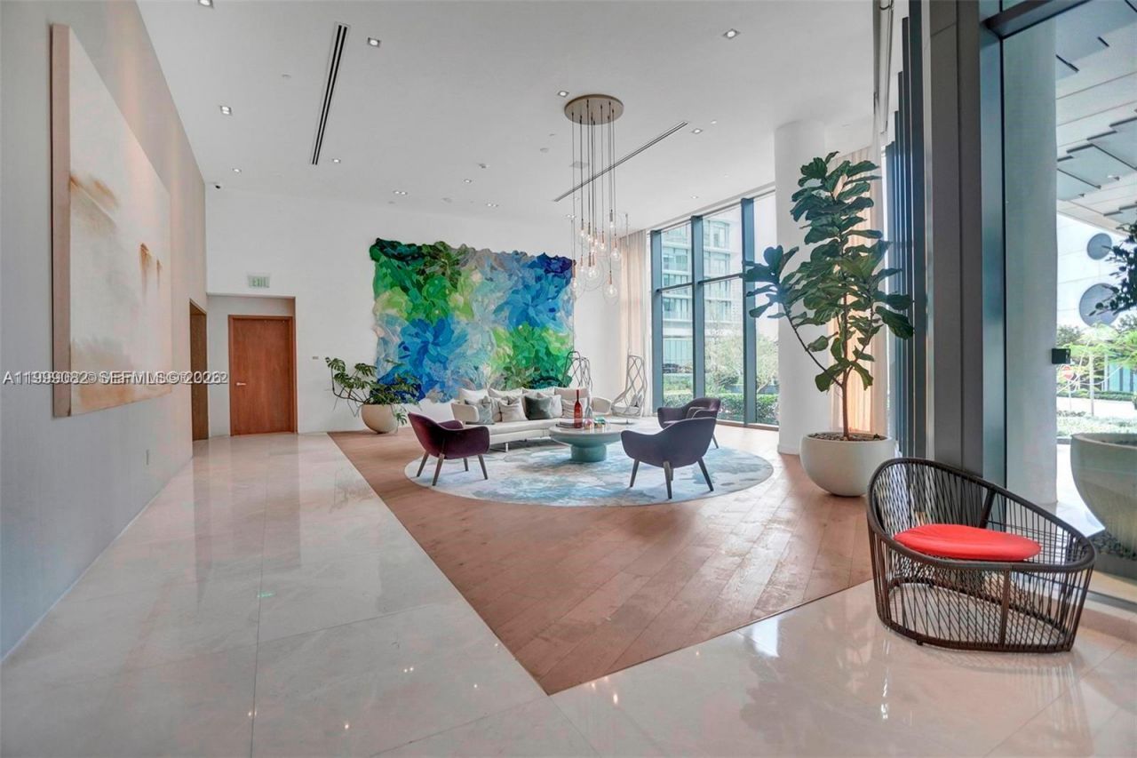 650 NE 32nd St, Unit 2406, Miami, FL 33137 Photo