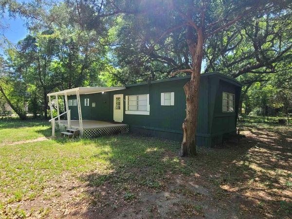 132 Majors Rd, Pensacola, FL 32503