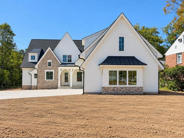 118 Fleetwood Drive, Lookout Mountain, TN 37350