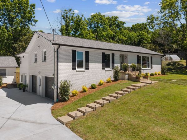 1012 Ridgecrest Dr, Franklin, TN 37069