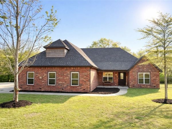 508 Candlelight Circle , Springdale, AR 72762
