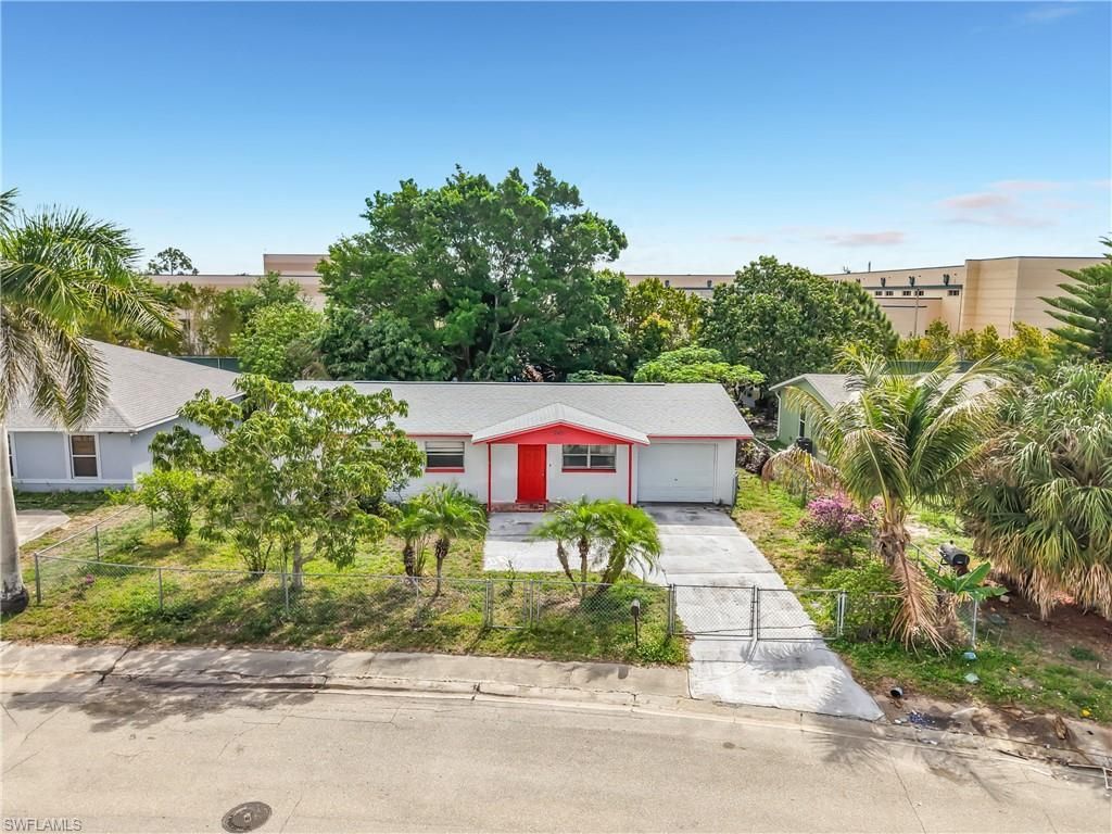 2407 Jaylen Watkins St, Fort Myers, FL 33916 Photo