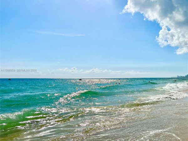 210 174th St, Unit 816, Sunny Isles Beach, FL 33160