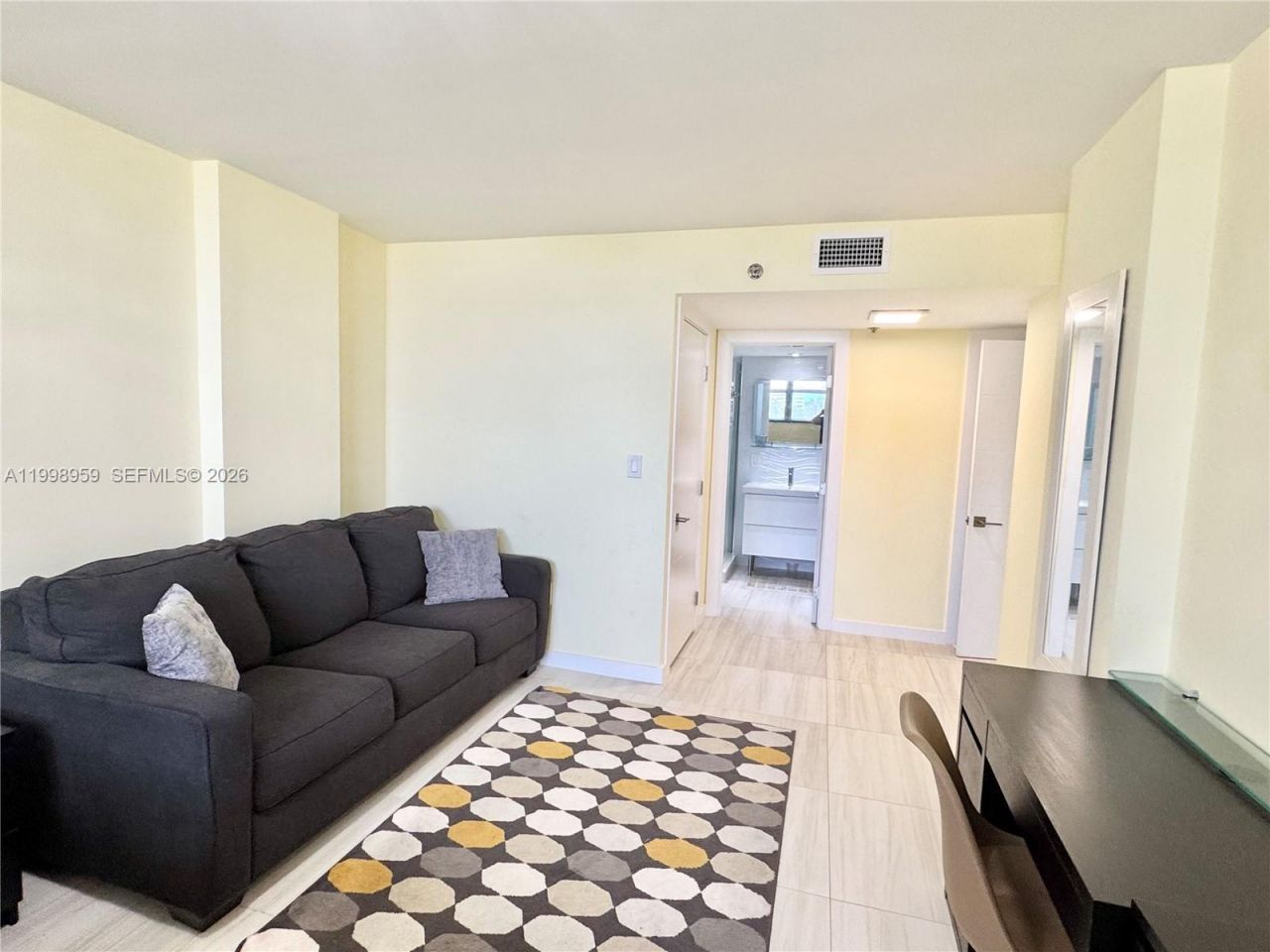 210 174th St, Unit 816, Sunny Isles Beach, FL 33160 Photo