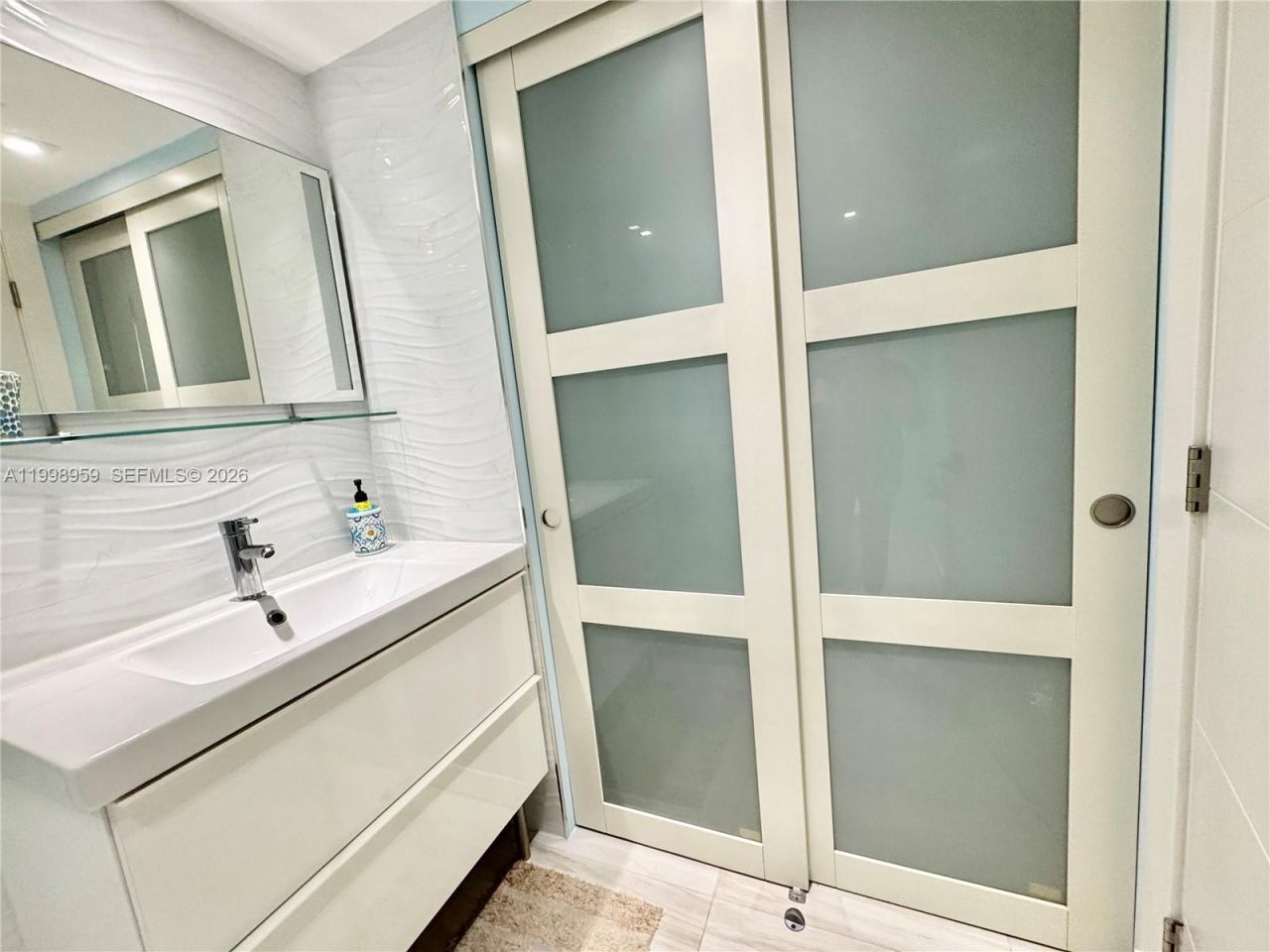 210 174th St, Unit 816, Sunny Isles Beach, FL 33160 Photo