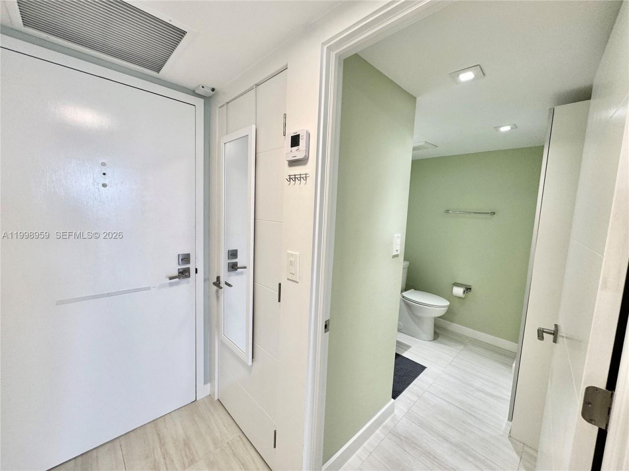210 174th St, Unit 816, Sunny Isles Beach, FL 33160 Photo
