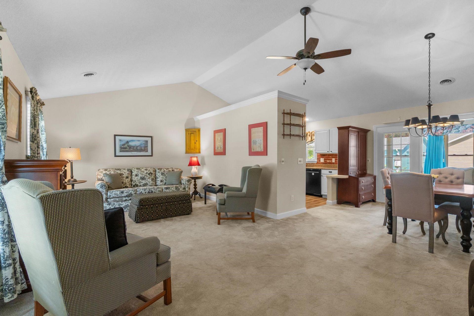 9412 Chicory Ln. Photo 12