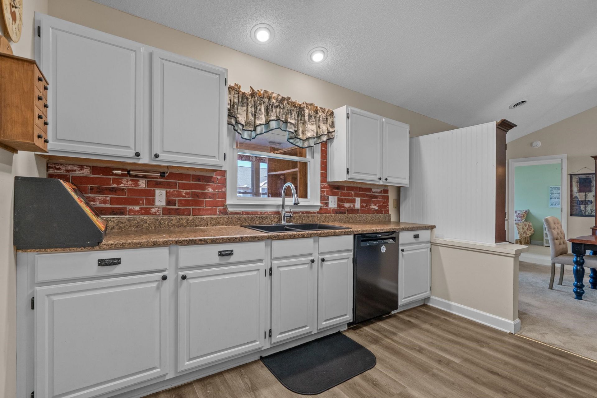 9412 Chicory Ln. Photo 19