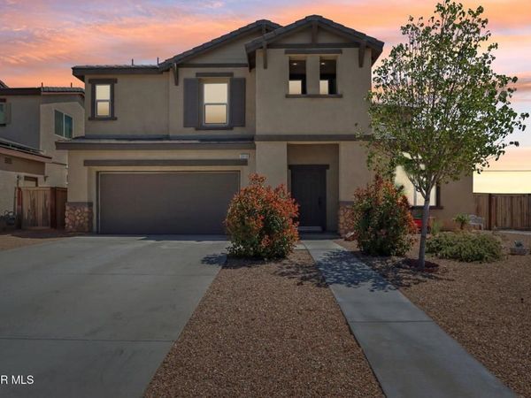 2016 Via Vida Feliz Avenue, Rosamond, CA 93560