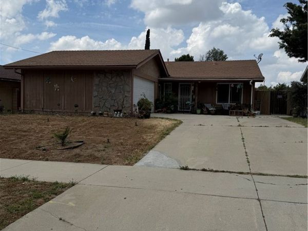 1330 S Fern, Ontario, CA 91762