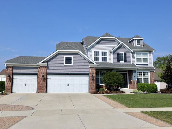 10052 Pearwood Drive, St. John, IN 46373