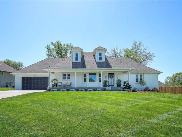 615 OVERLOOK Drive, Raymore, MO 64083