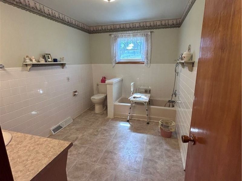 8300 Bear Road SE, Amsterdam, OH 43903 Photo 21