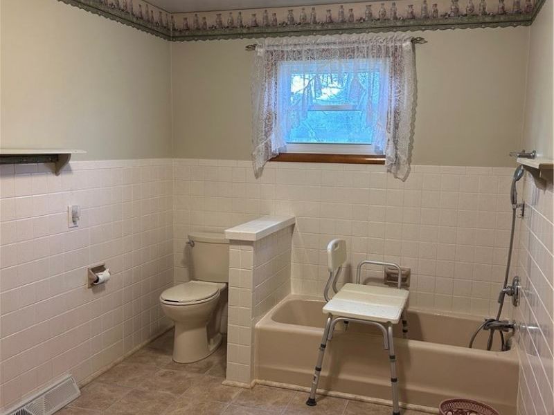 8300 Bear Road SE, Amsterdam, OH 43903 Photo 23