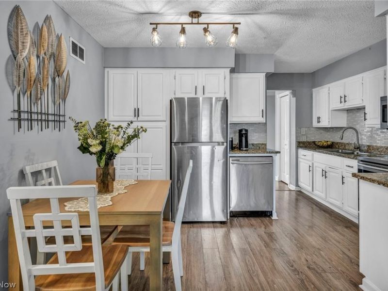 927 Eastwood Avenue, Tallmadge, OH 44278 Photo 20