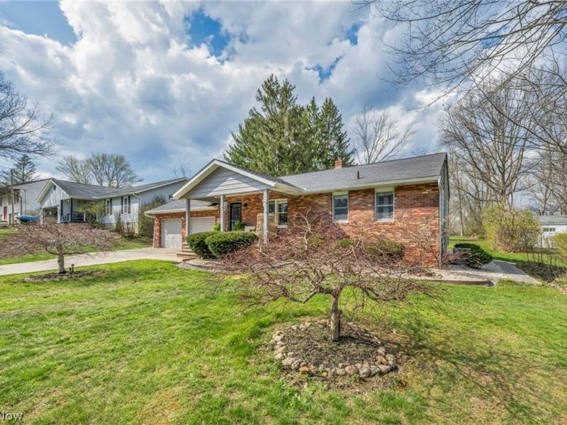 927 Eastwood Avenue, Tallmadge, OH 44278 Photo 3