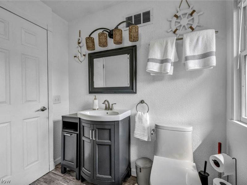 927 Eastwood Avenue, Tallmadge, OH 44278 Photo 32