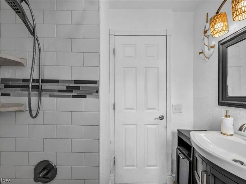 927 Eastwood Avenue, Tallmadge, OH 44278 Photo 33