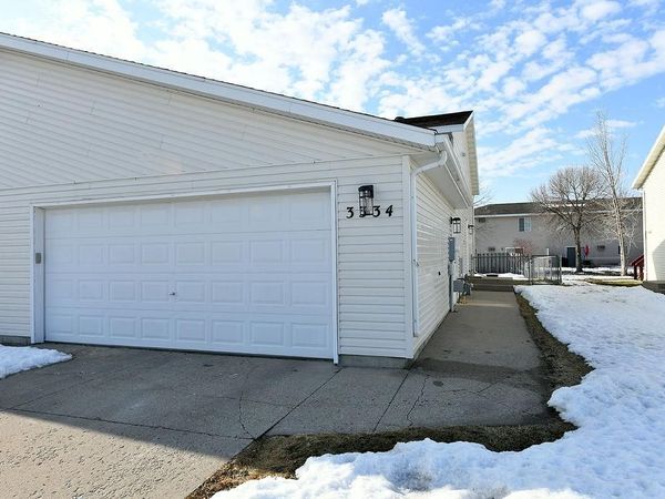 3334 30th Avenue S, Fargo, ND 58103