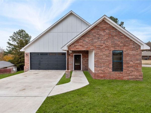 1500 Lovers Lane , Van Buren, AR 72956