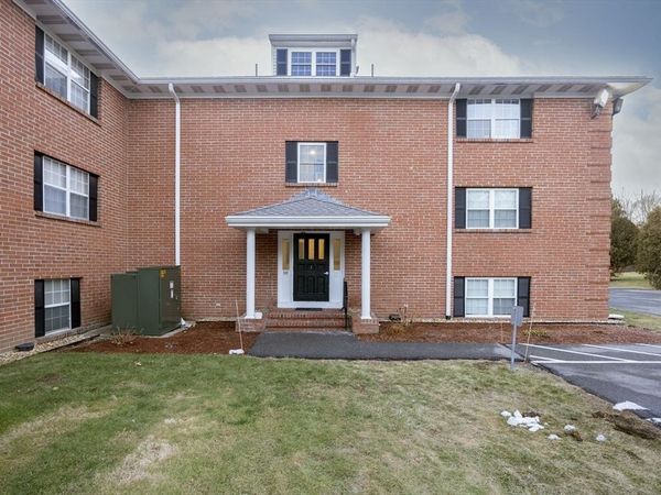 11 Leonard Rd, Unit 11, Boxborough, MA 01719