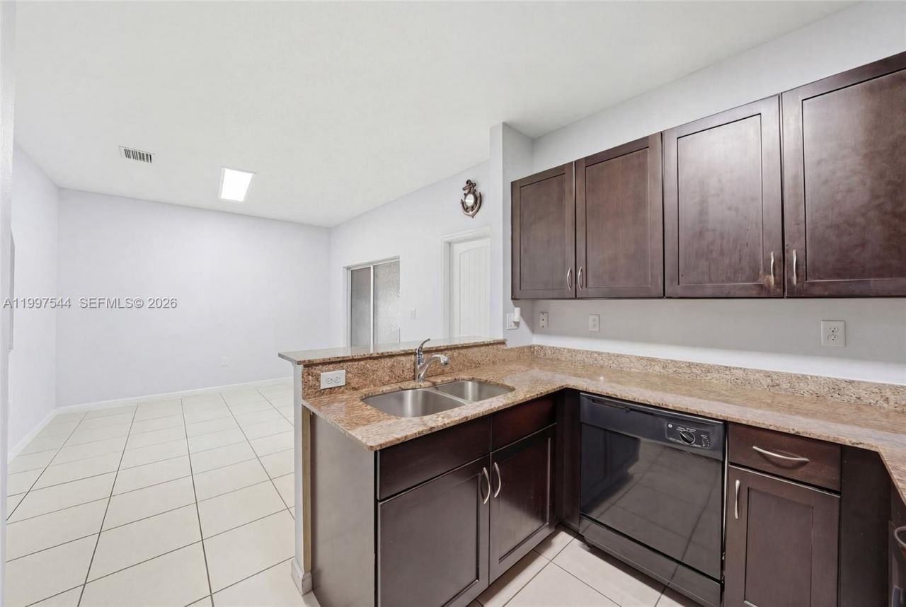 27534 SW 140 Avenue, Homestead, FL 33032 Photo