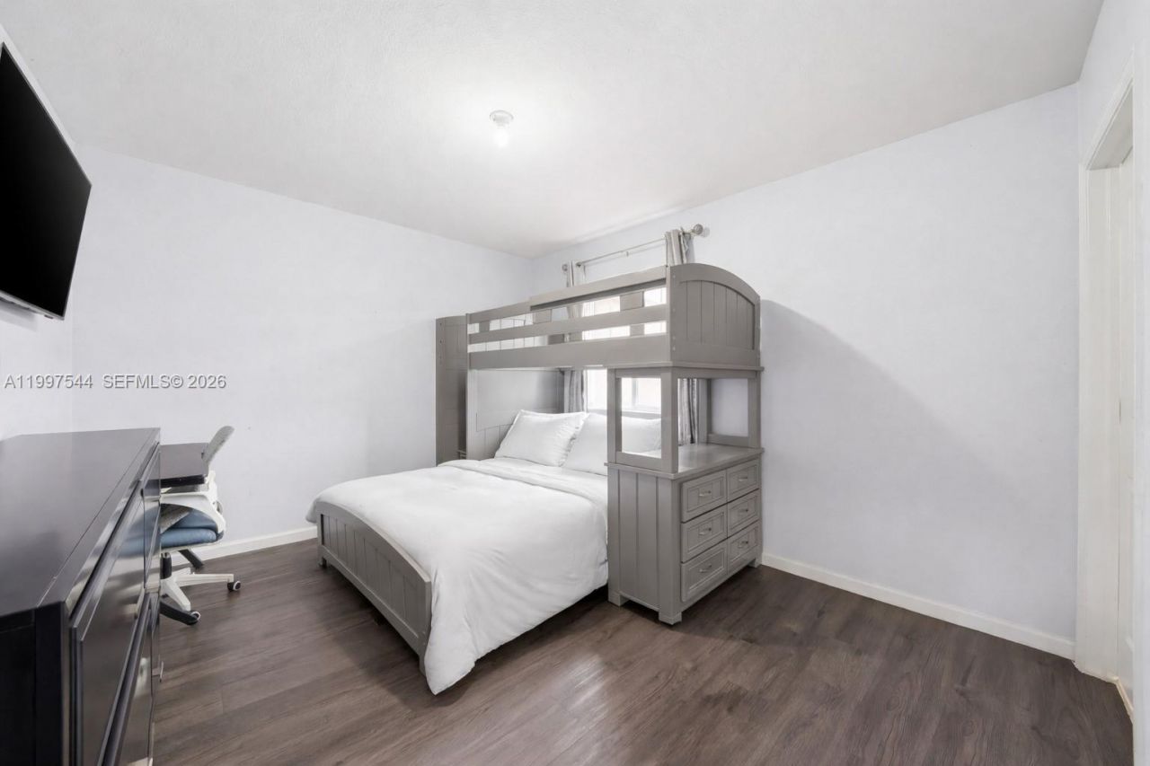 27534 SW 140 Avenue, Homestead, FL 33032 Photo