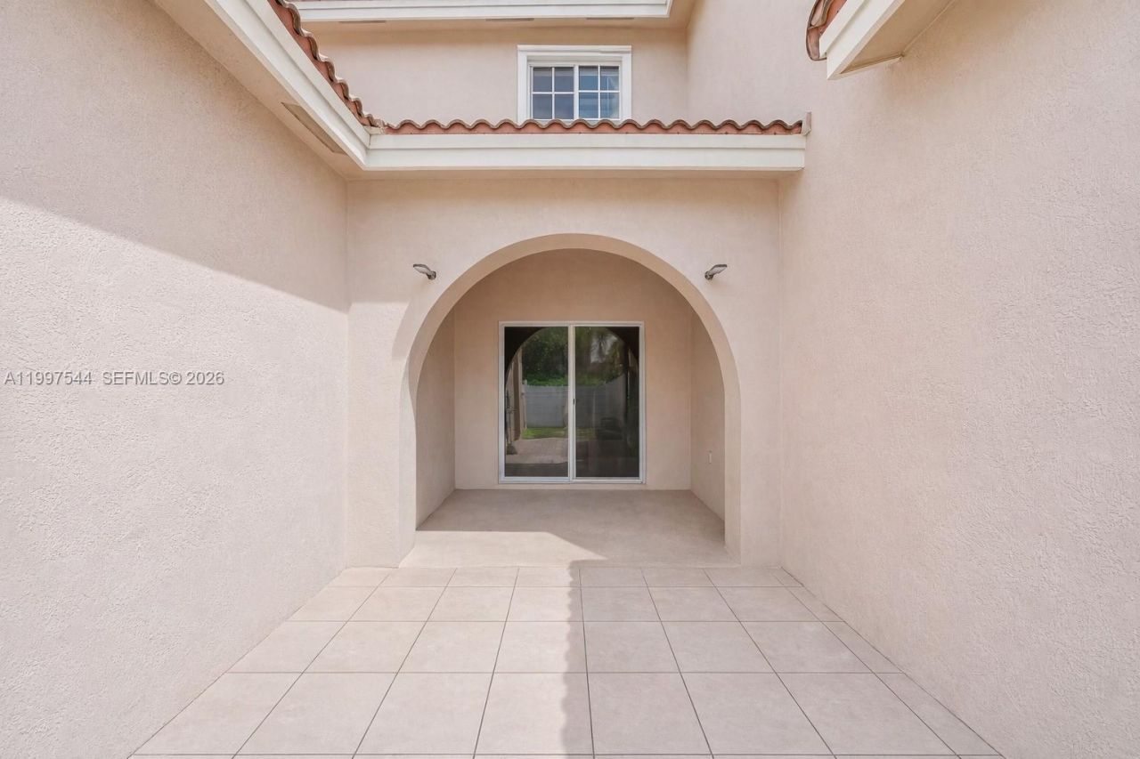 27534 SW 140 Avenue, Homestead, FL 33032 Photo