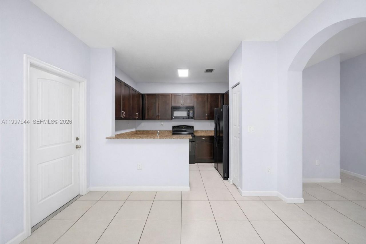 27534 SW 140 Avenue, Homestead, FL 33032 Photo